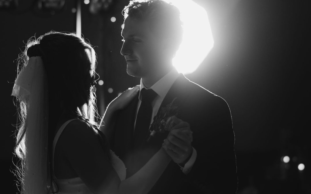 icon-events-weddings-first-dance-kaitie-and-max-sioux-falls-003