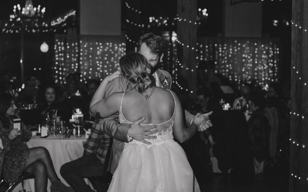 icon-events-weddings-first-dance-sioux-falls-002-03