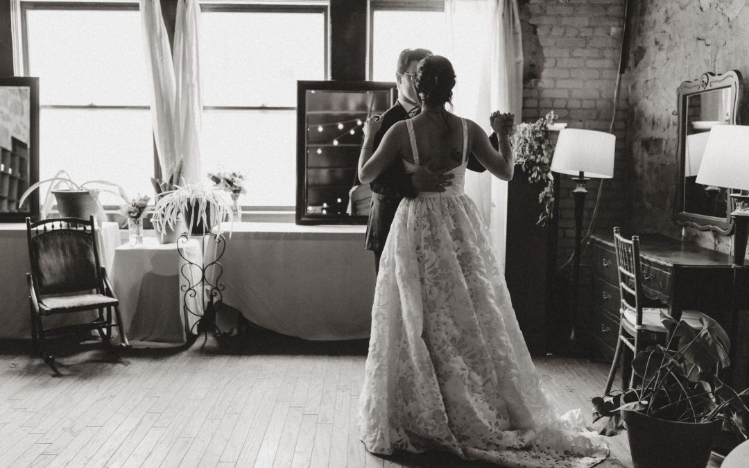 icon-events-weddings-first-look-bridal-suite-sioux-falls-014