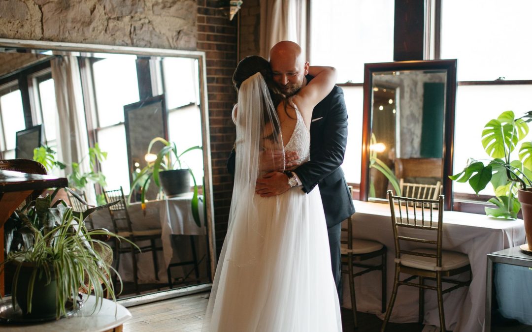 icon-events-weddings-first-look-justin-and-kelsey-rosebrock-sioux-falls-001-02