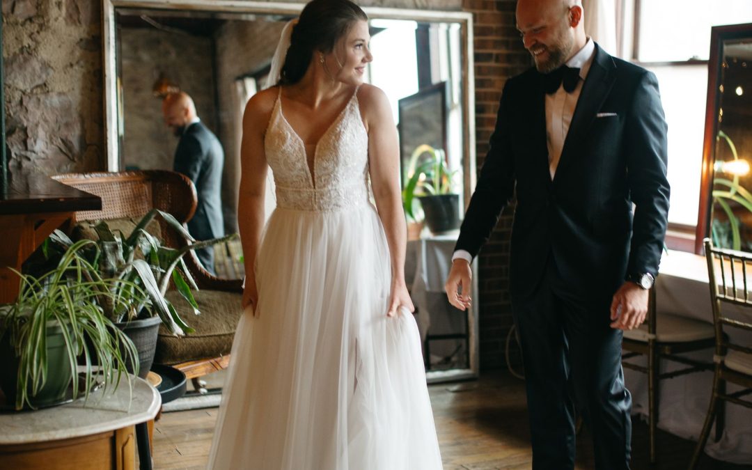 icon-events-weddings-first-look-justin-and-kelsey-rosebrock-sioux-falls-002