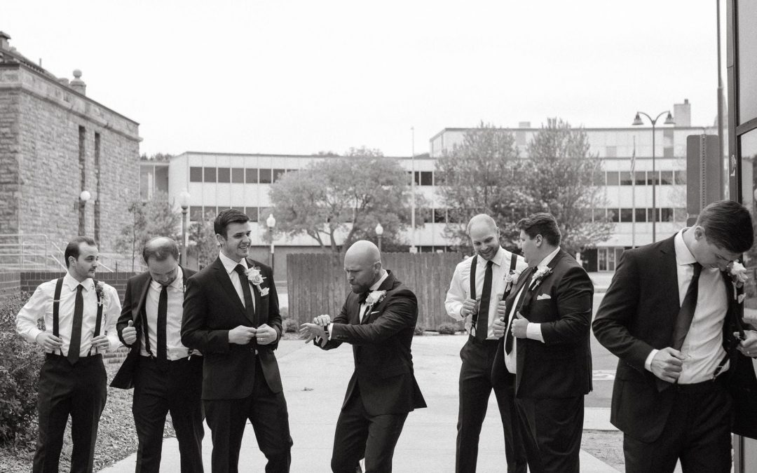 icon-events-weddings-groom-portraits-justin-and-kelsey-rosebrock-sioux-falls-002