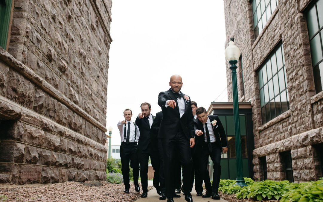 icon-events-weddings-groom-portraits-justin-and-kelsey-rosebrock-sioux-falls-003
