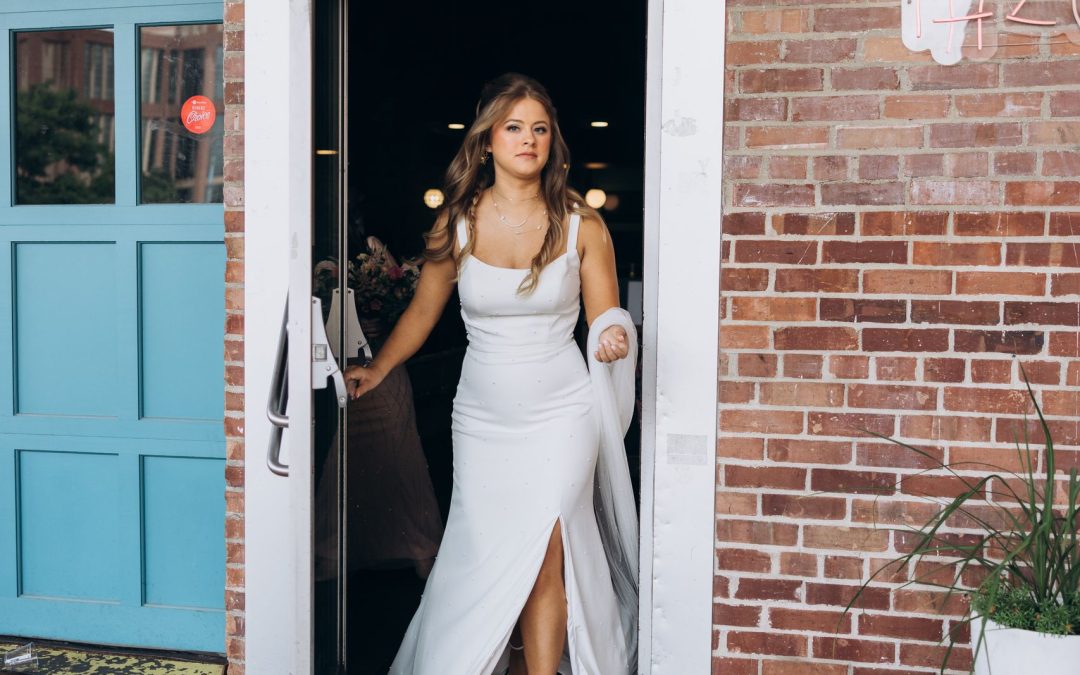 icon-events-weddings-outdoor-venue-kaitie-and-max-icon-patio-sioux-falls-002