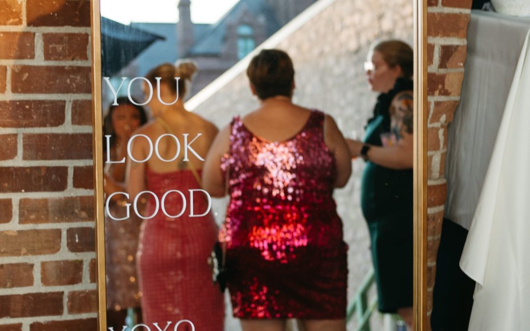 icon-events-weddings-reception-christian-and-sydney-graber-icon-patio-sioux-falls-003