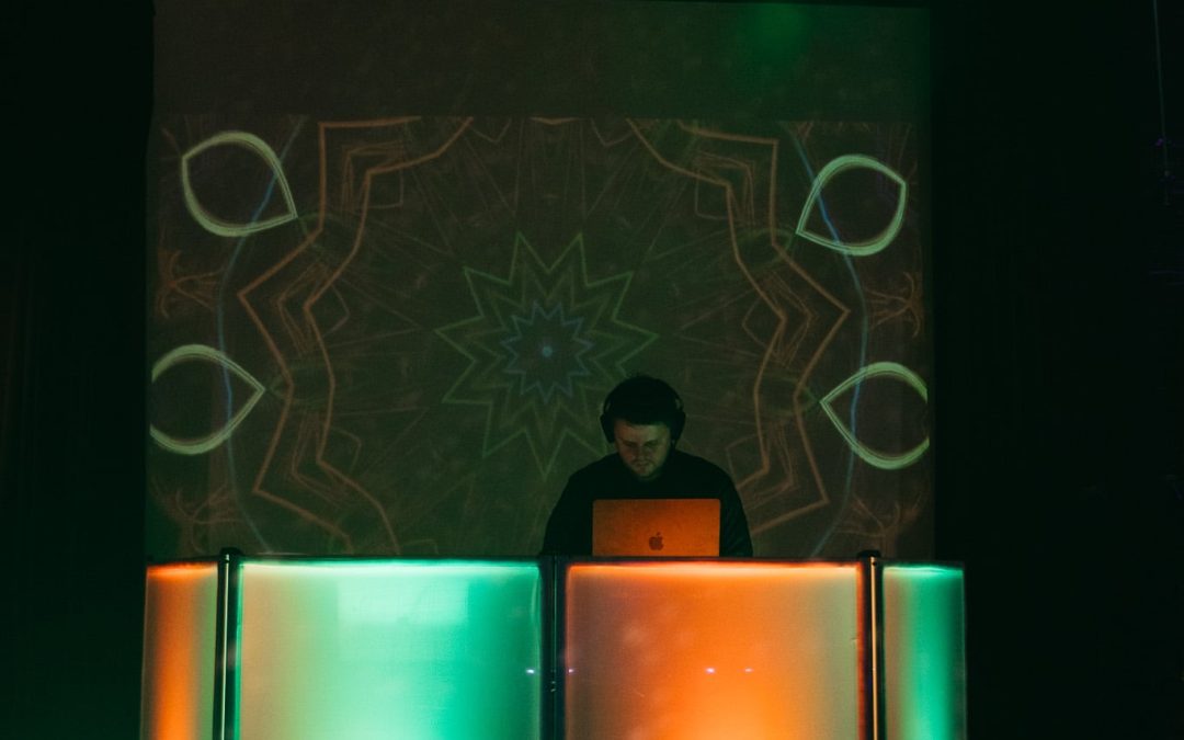 icon-events-weddings-reception-dances-christian-and-sydney-graber-dada-gastropub-sioux-falls-001-02