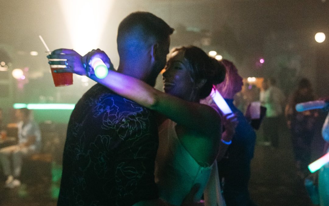 icon-events-weddings-reception-dances-christian-and-sydney-graber-dada-gastropub-sioux-falls-003