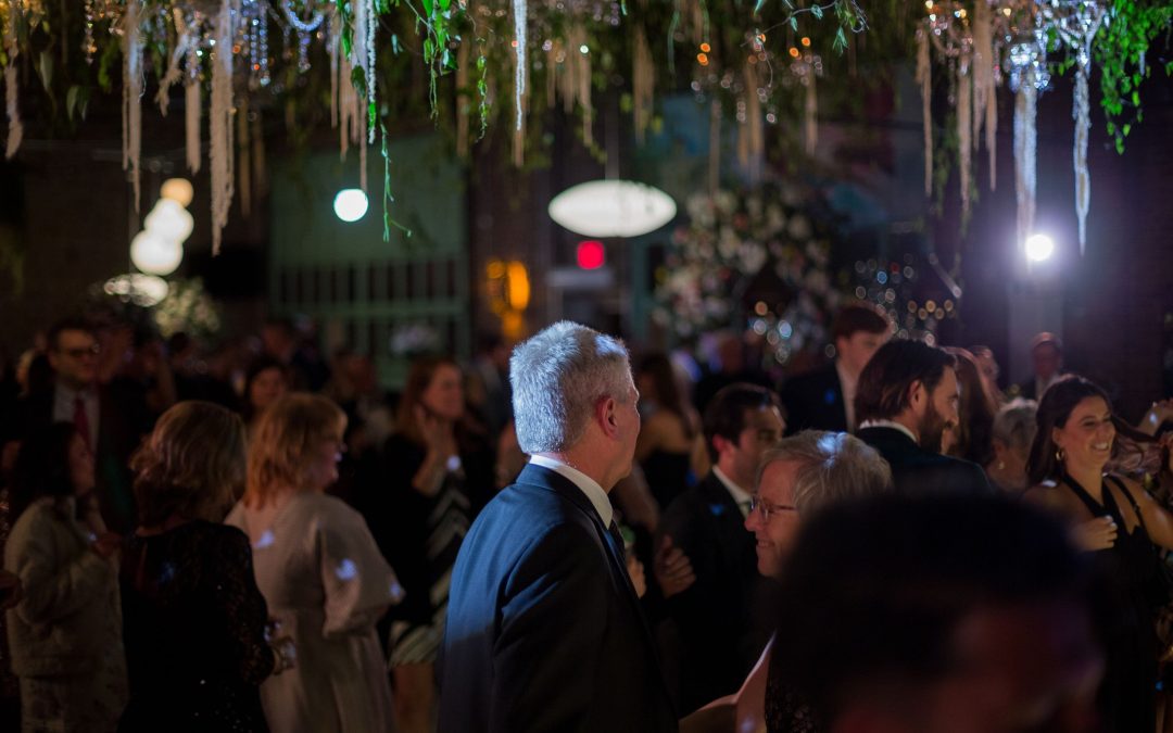 icon-events-weddings-reception-dances-jen-and-michael-wedding-dada-gastropub-sioux-falls-001-02