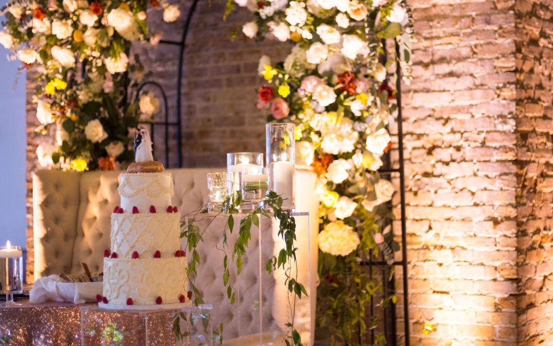 icon-events-weddings-reception-decor-jen-and-michael-wedding-sioux-falls-001-03