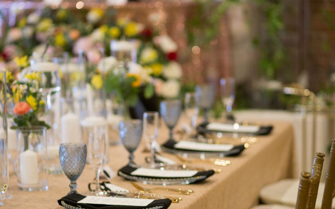 icon-events-weddings-reception-decor-jen-and-michael-wedding-sioux-falls-001-04