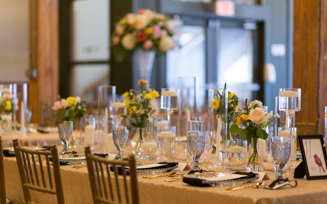 icon-events-weddings-reception-decor-jen-and-michael-wedding-sioux-falls-002