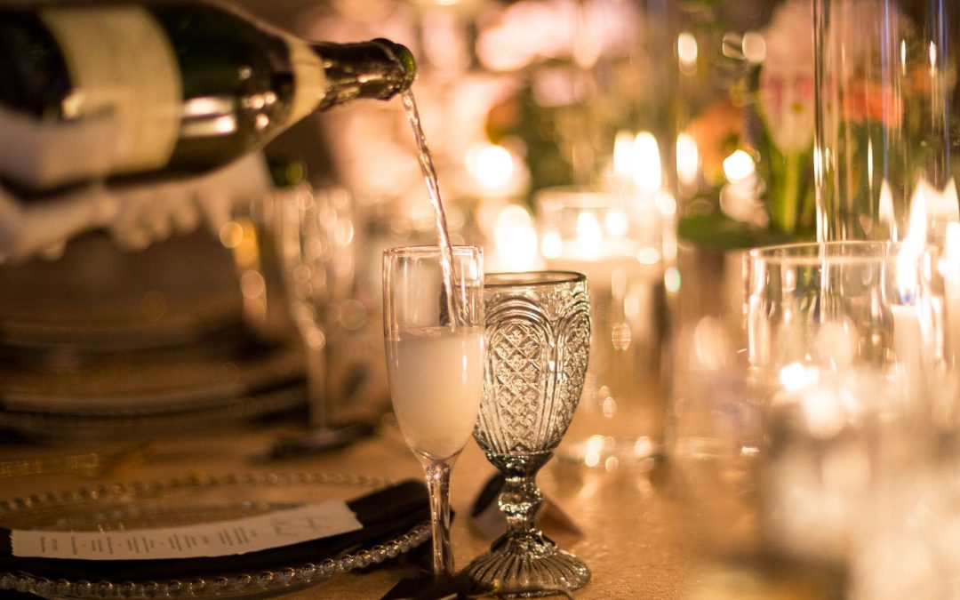 icon-events-weddings-reception-details-jen-and-michael-wedding-sioux-falls-001-02