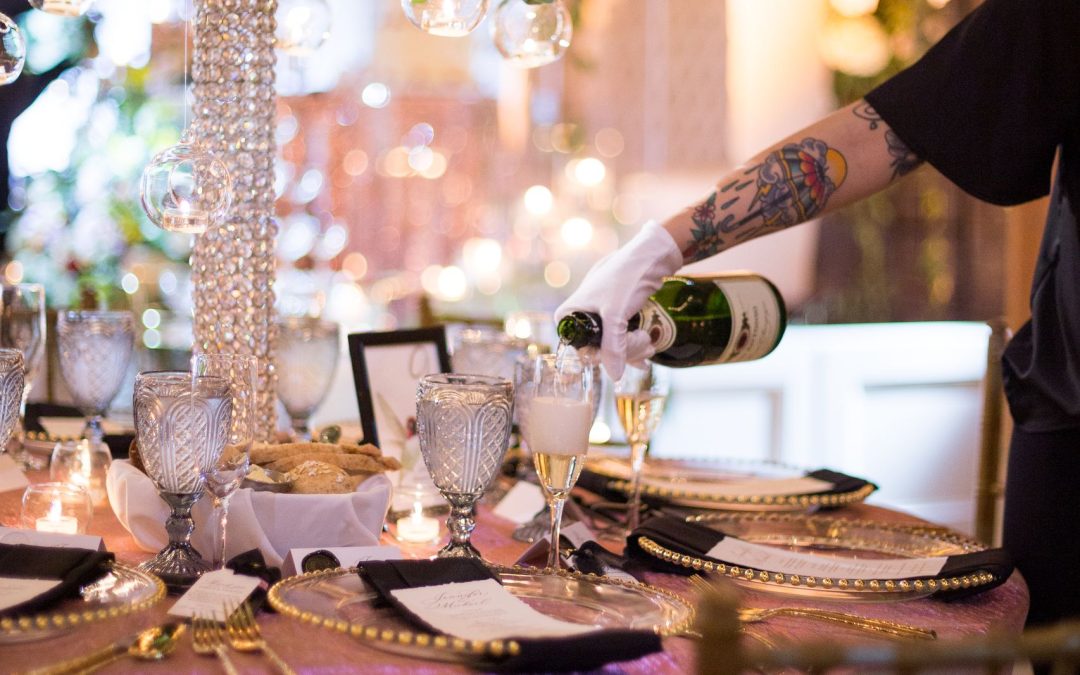 icon-events-weddings-reception-details-jen-and-michael-wedding-sioux-falls-001-03