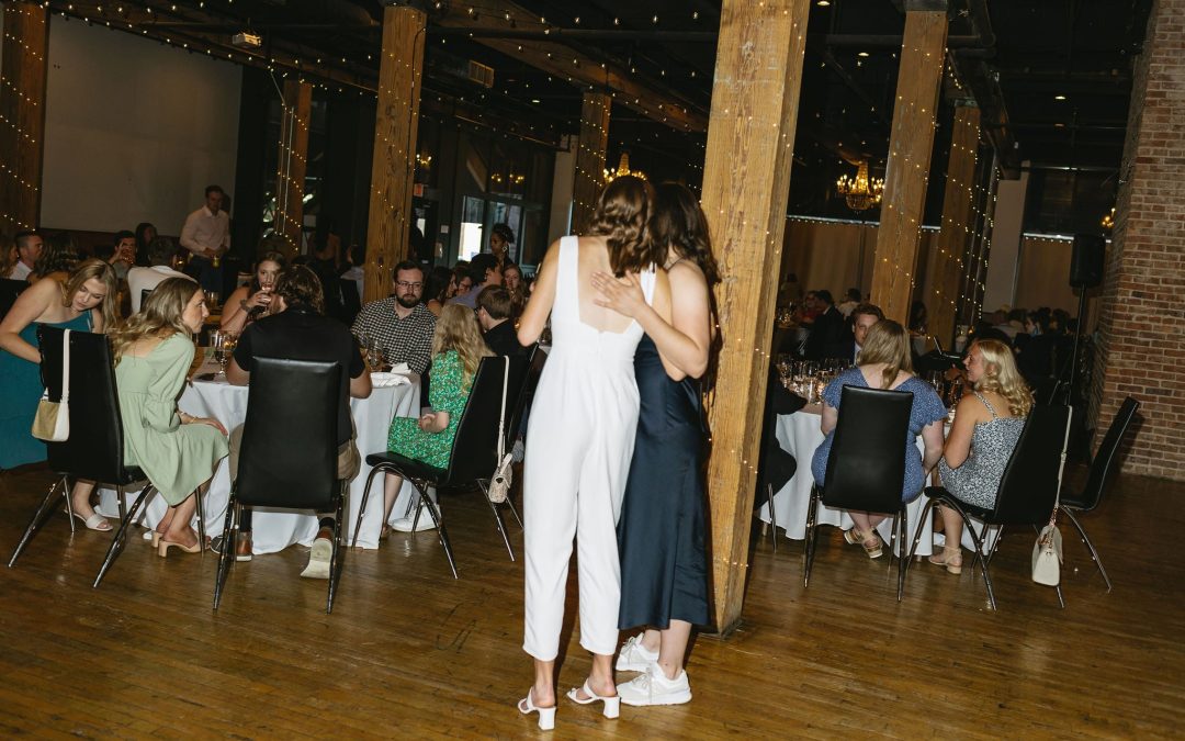 icon-events-weddings-reception-lara-and-evan-sioux-falls-004