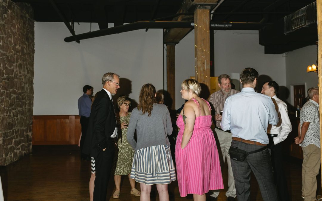icon-events-weddings-reception-lara-and-evan-sioux-falls-012