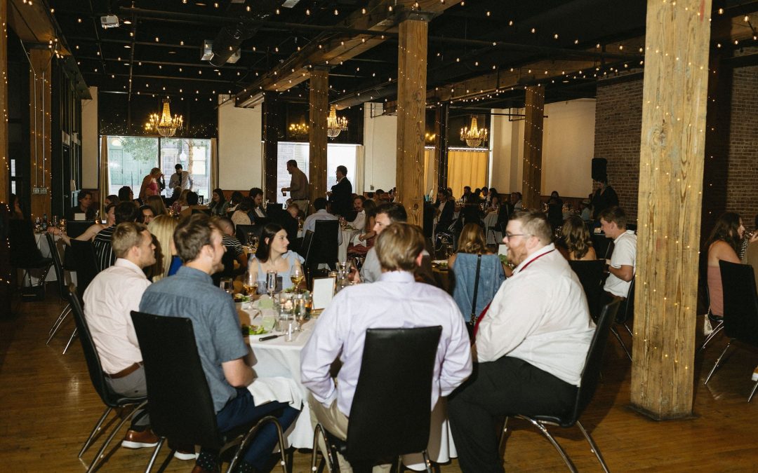 icon-events-weddings-reception-lara-and-evan-sioux-falls-023-02