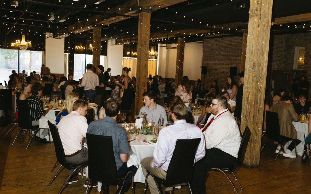 icon-events-weddings-reception-lara-and-evan-sioux-falls-024-02