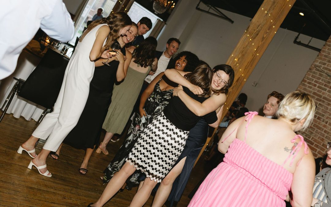 icon-events-weddings-reception-lara-and-evan-sioux-falls-026