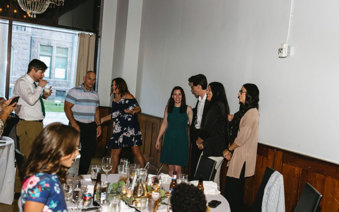 icon-events-weddings-reception-lara-and-evan-sioux-falls-028-02