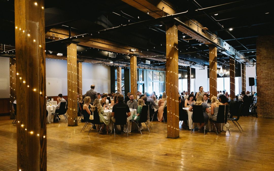 icon-events-weddings-reception-lara-and-evan-sioux-falls-034