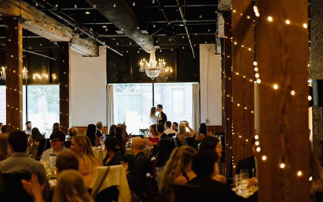 icon-events-weddings-reception-lara-and-evan-sioux-falls-037