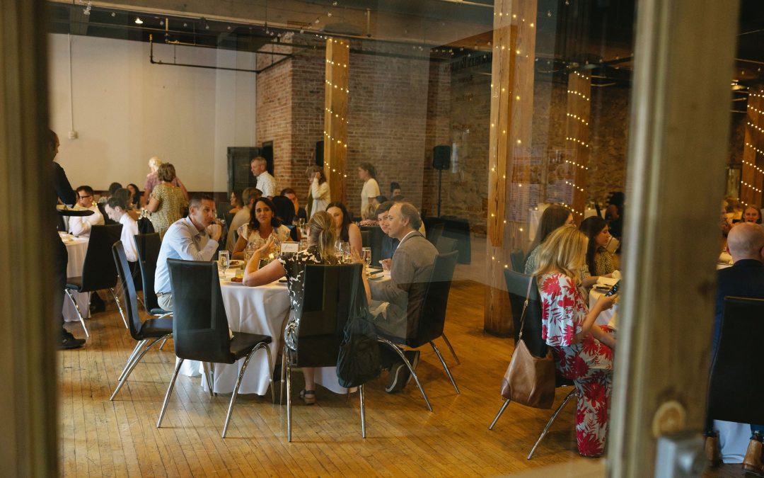 icon-events-weddings-reception-lara-and-evan-sioux-falls-043