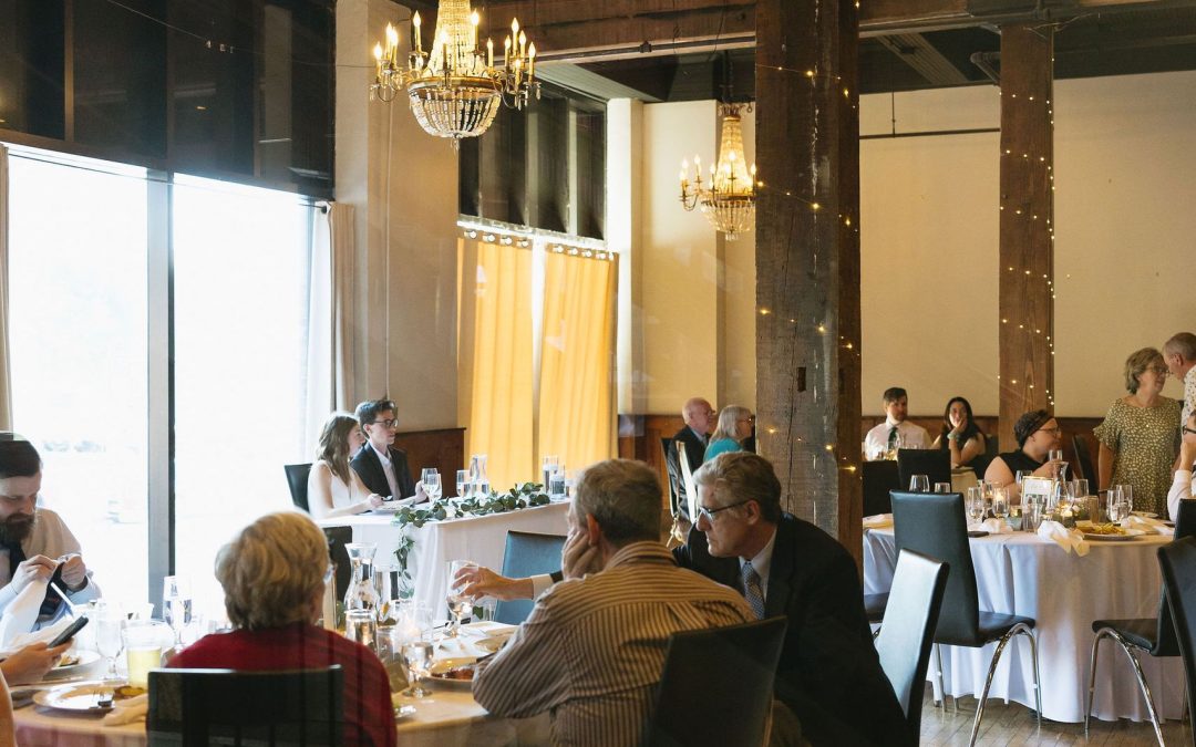 icon-events-weddings-reception-lara-and-evan-sioux-falls-044