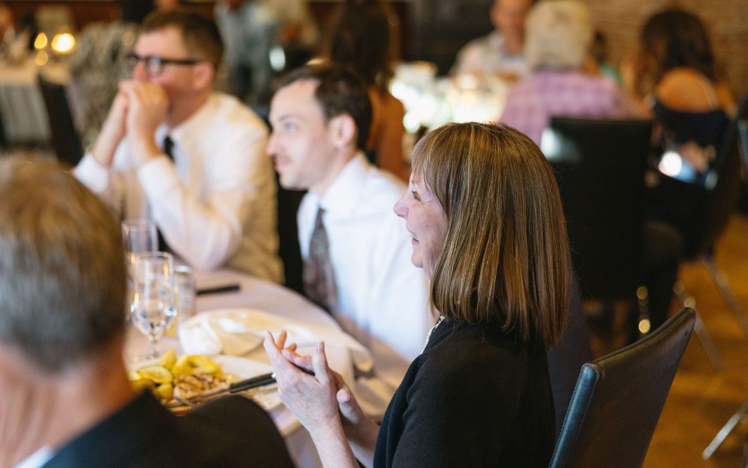 icon-events-weddings-reception-lara-and-evan-sioux-falls-052