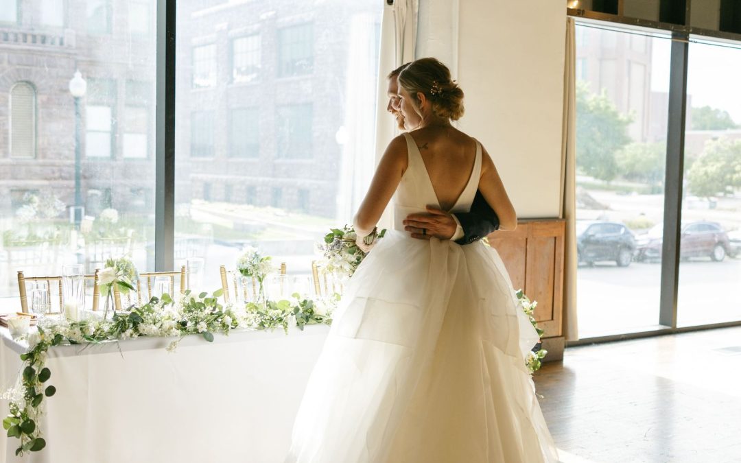 icon-events-weddings-reception-lizzie-and-jack-sioux-falls-011