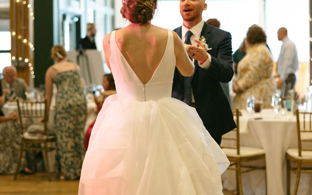 icon-events-weddings-reception-lizzie-and-jack-sioux-falls-034