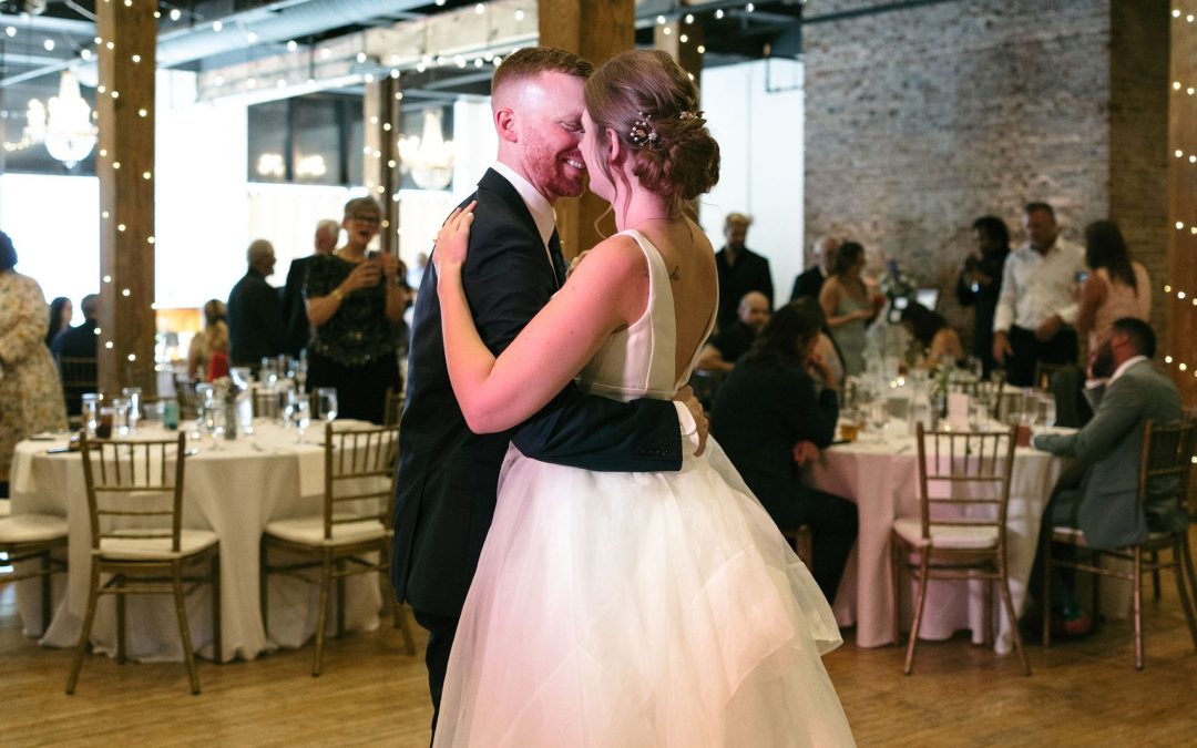 icon-events-weddings-reception-lizzie-and-jack-sioux-falls-040