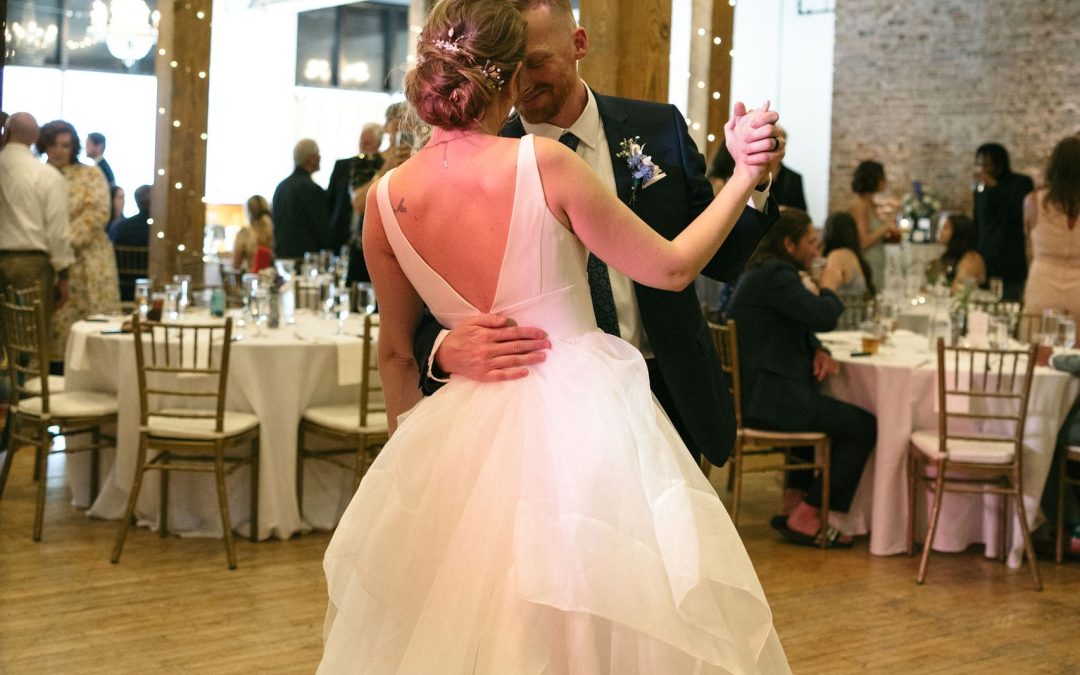 icon-events-weddings-reception-lizzie-and-jack-sioux-falls-041