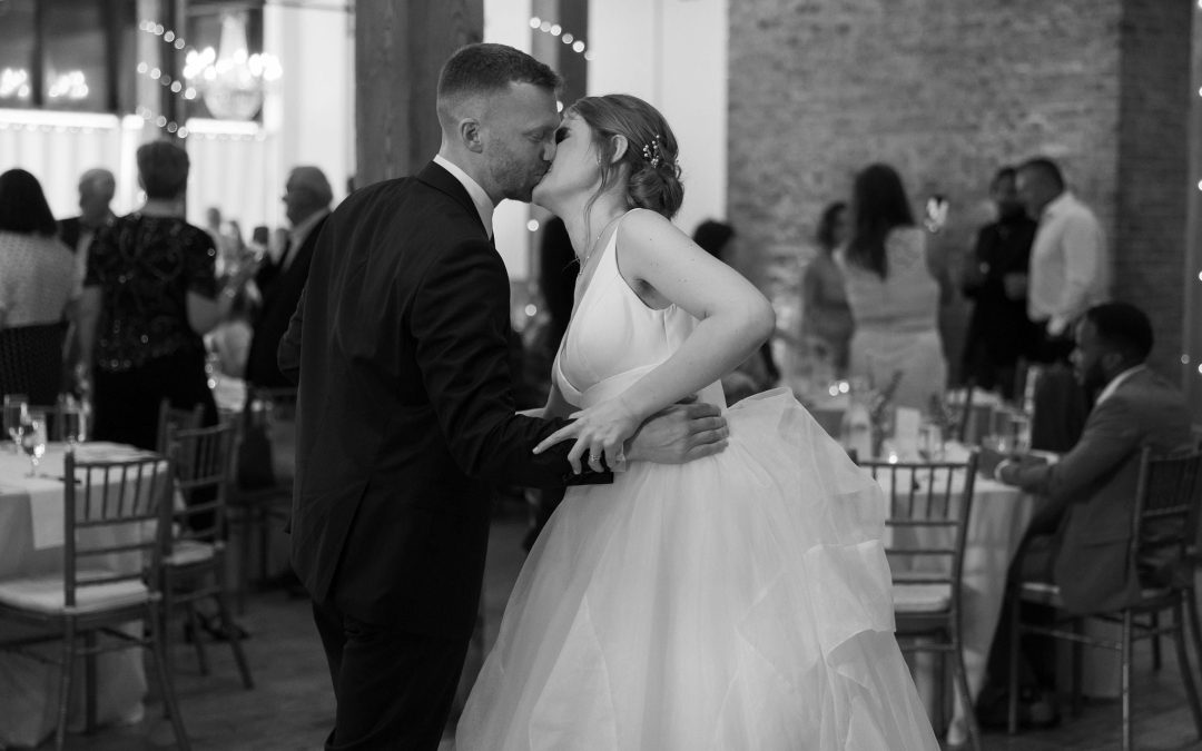 icon-events-weddings-reception-lizzie-and-jack-sioux-falls-045