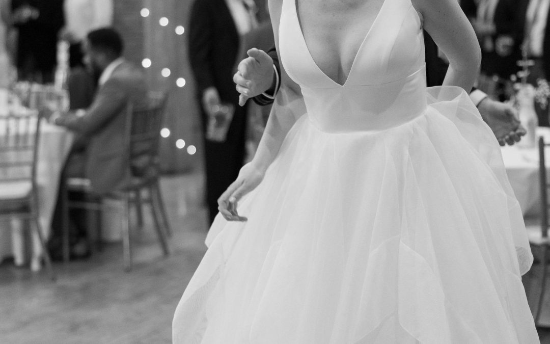 icon-events-weddings-reception-lizzie-and-jack-sioux-falls-047