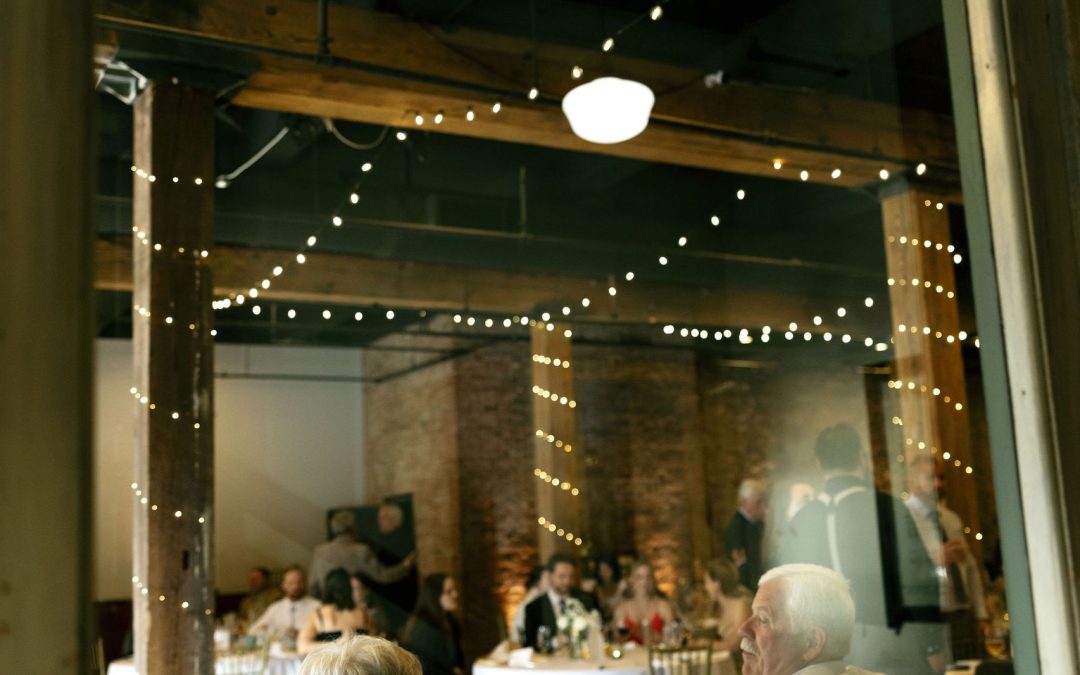 icon-events-weddings-reception-lizzie-and-jack-sioux-falls-055