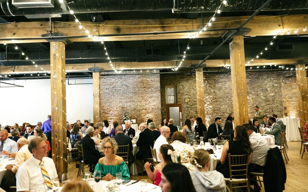 icon-events-weddings-reception-lizzie-and-jack-sioux-falls-070