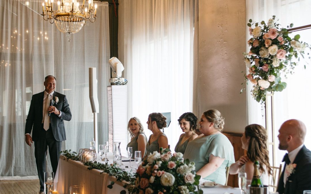 icon-events-weddings-reception-toasts-justin-and-kelsey-rosebrock-sioux-falls-002