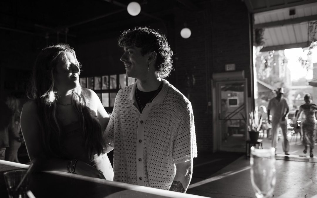 icon-events-weddings-reception-venue-christian-and-sydney-graber-dada-gastropub-sioux-falls-001-03