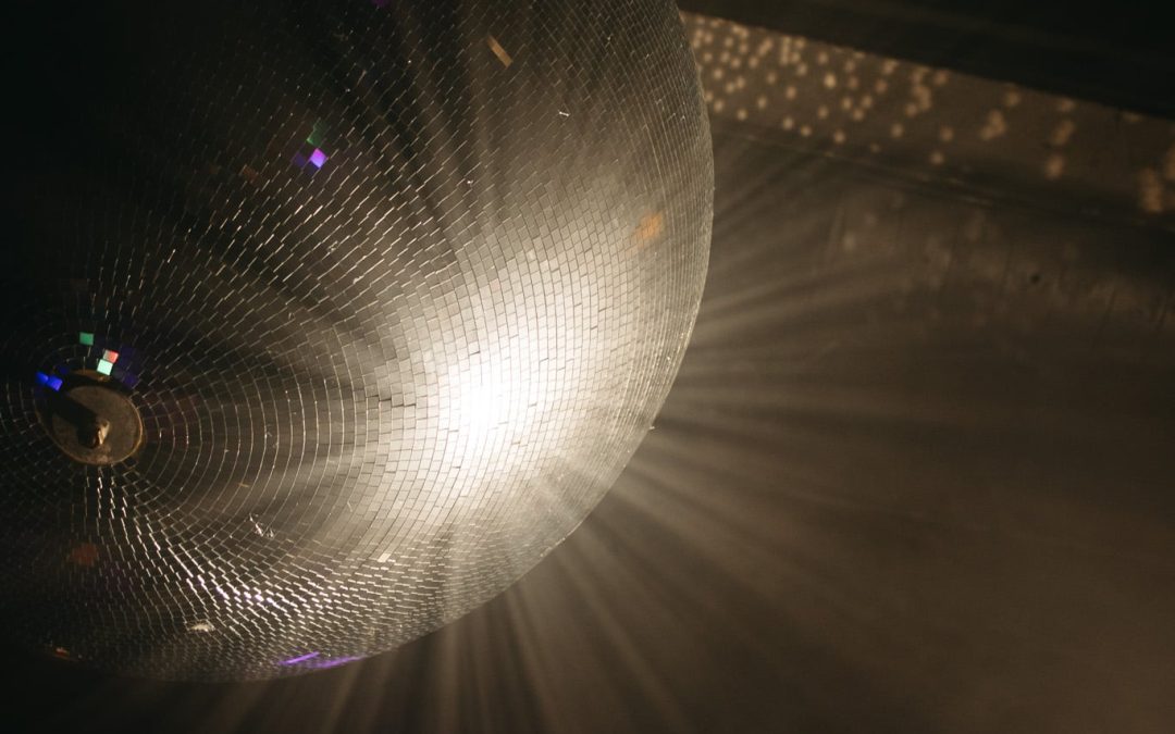 icon-events-weddings-reception-venue-christian-and-sydney-graber-dada-gastropub-sioux-falls-001