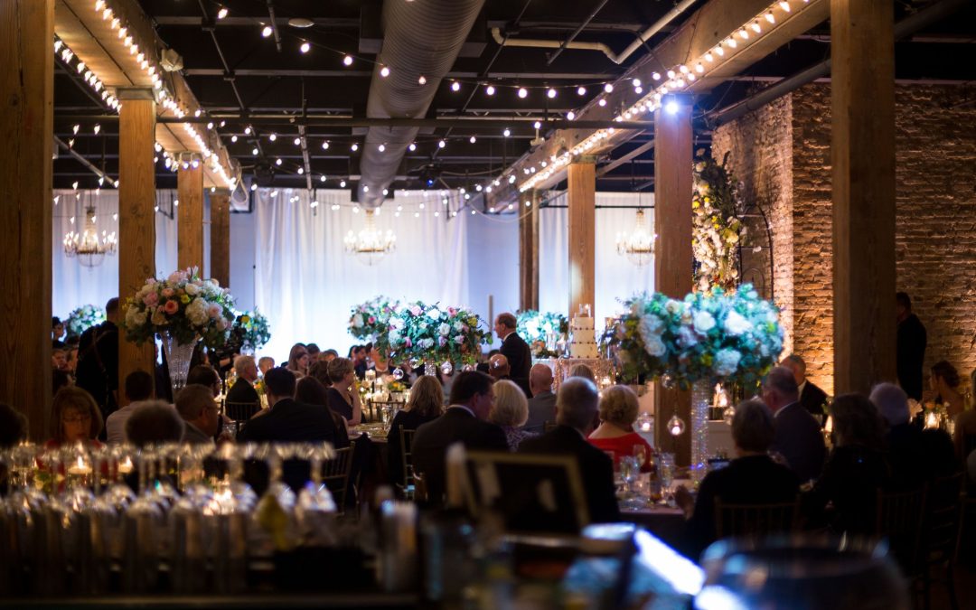 icon-events-weddings-venue-decor-jen-and-michael-wedding-sioux-falls-001-02