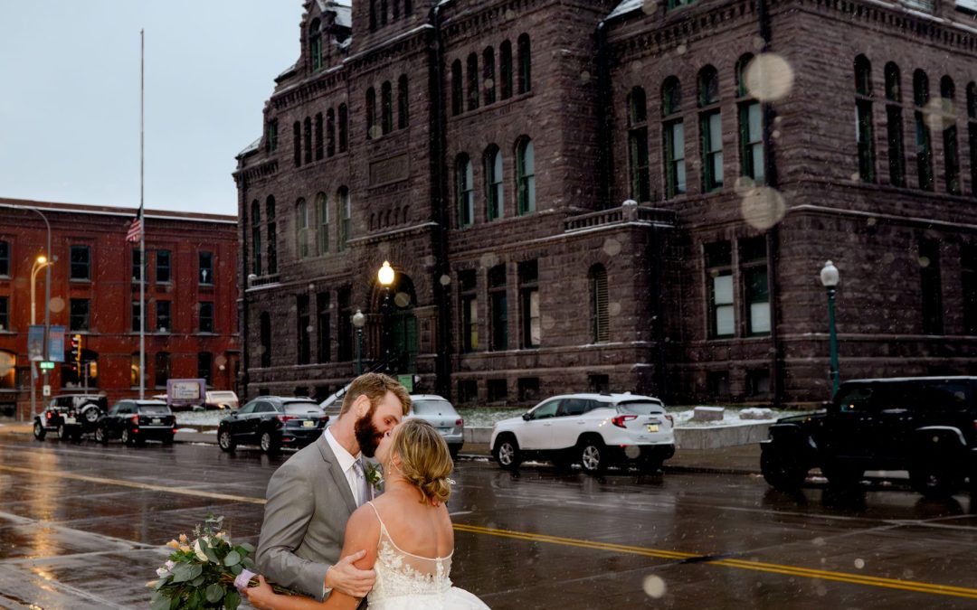 icon-events-weddings-venue-exterior-clock-tower-sioux-falls-001