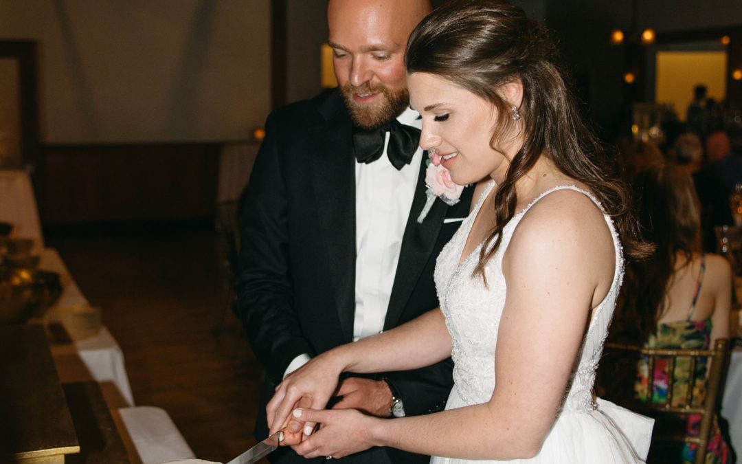 icon-events-weddings-wedding-cake-justin-and-kelsey-rosebrock-sioux-falls-001