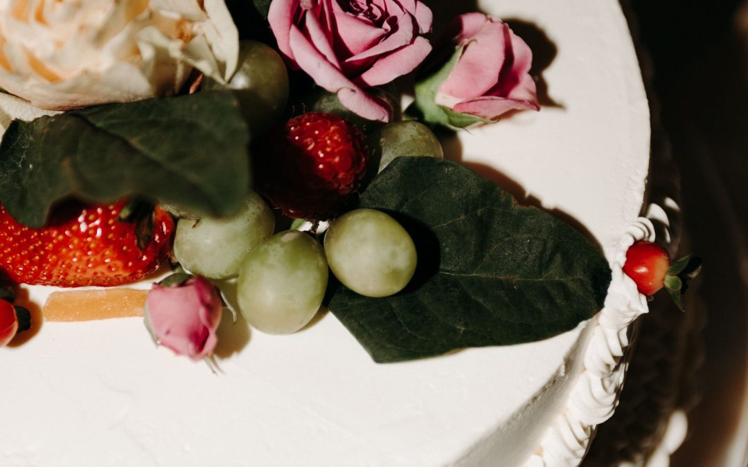 icon-events-weddings-wedding-cake-sioux-falls-001-02