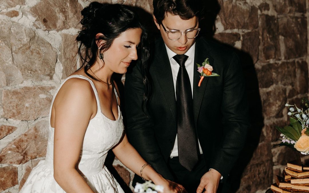 icon-events-weddings-wedding-cake-sioux-falls-002