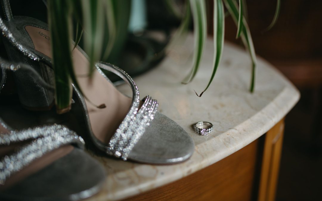 icon-events-weddings-wedding-details-justin-and-kelsey-rosebrock-bridal-suite-sioux-falls-001