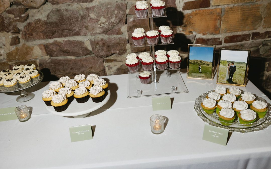 icon-events-weddings-wedding-details-lara-and-evan-sioux-falls-023