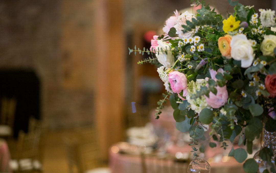 icon-events-weddings-wedding-florals-jen-and-michael-wedding-sioux-falls-002