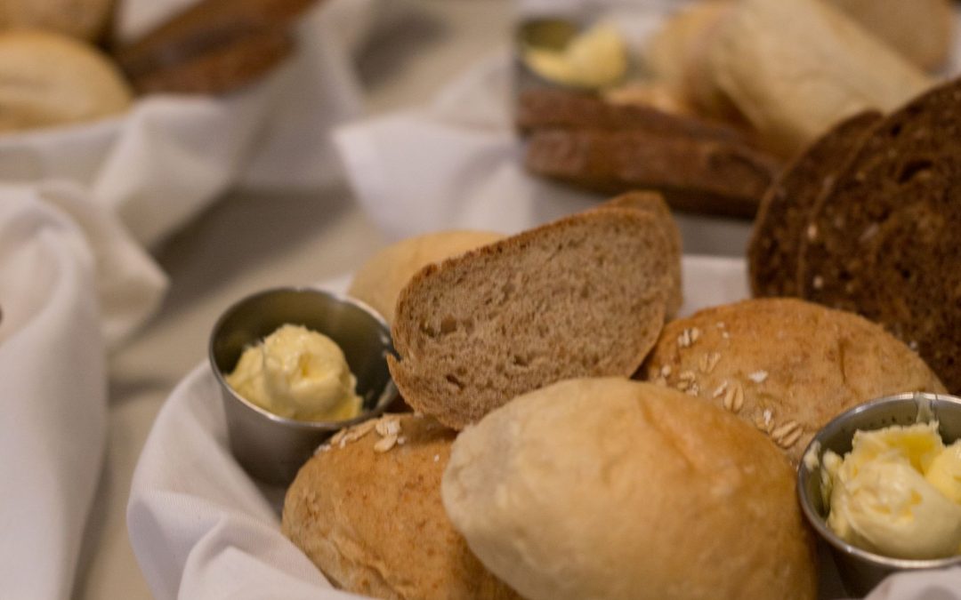 icon-events-weddings-wedding-moment-jen-and-michael-wedding-sioux-falls-001-16