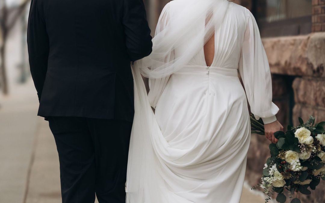 icon-events-weddings-wedding-moment-payton-and-trevor-sioux-falls-245