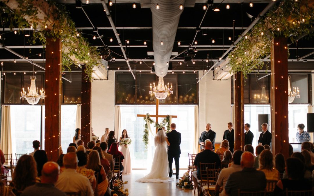 icon-events-weddings-wedding-moment-sioux-falls-001-02